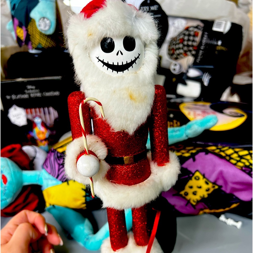 Jack Skellington (Sandy Claus) nut cracker ✨